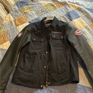 Indian Motorcycle Women’s leather jacket with shoulder protection pads